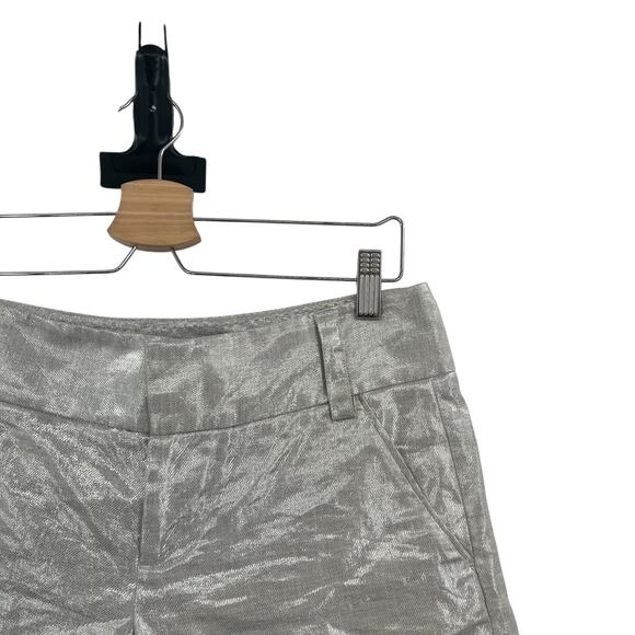 Alice + Olivia Cady Cuff Shorts Linen Blend Low Rise Metallic Silver Size 4 - Picture 4 of 10
